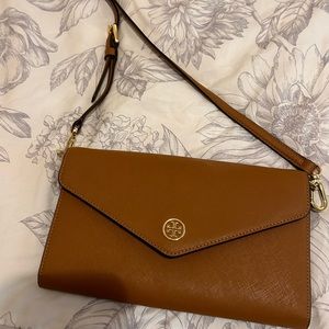Tan Tory Burch clutch wallet purse with straps. Great condition!